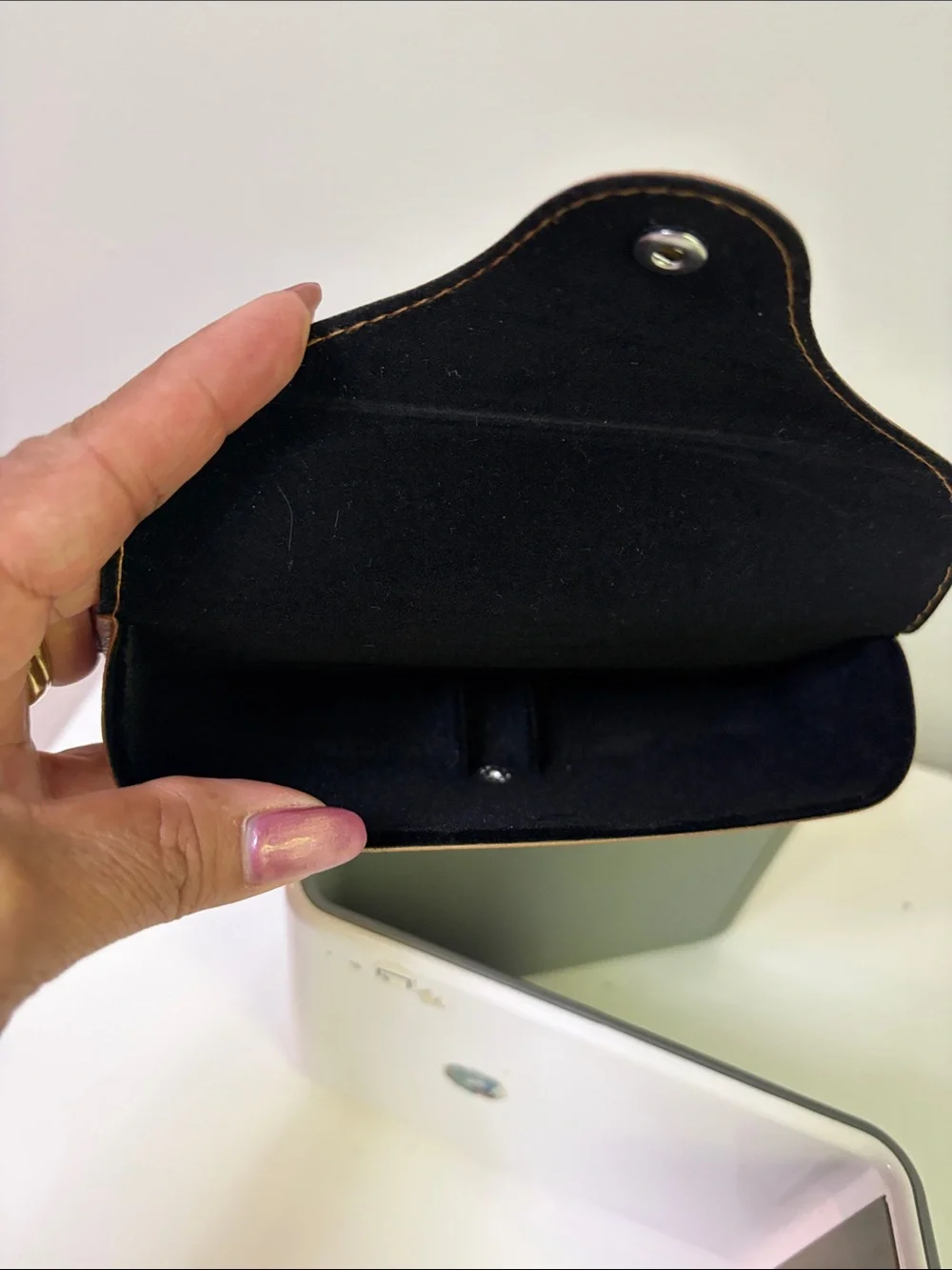 Authentic Ray-Ban‎ Classic Brown Pebbled Leather Sunglasses Case Medium